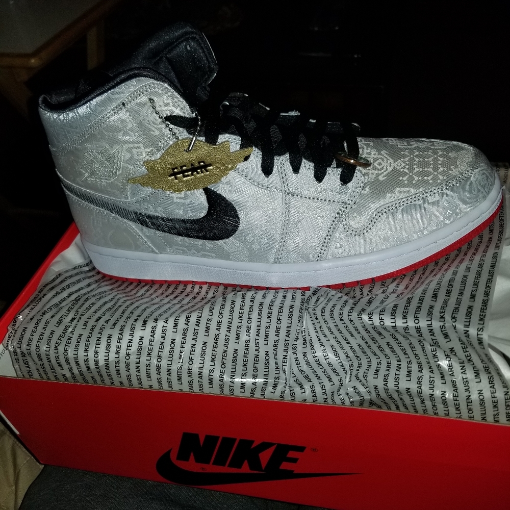 Nike jordan 1 clot